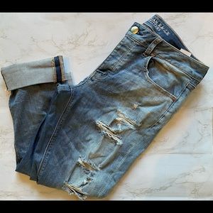 American Eagle. Size 10, Tomgirl Crops